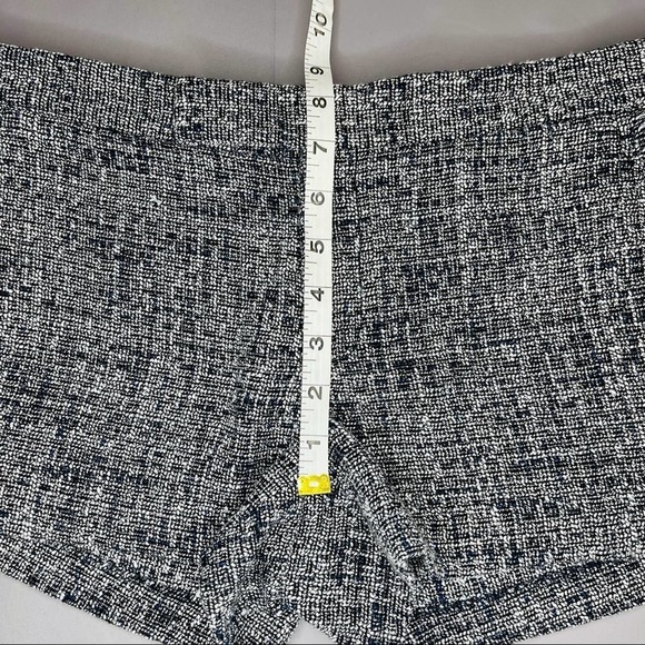 Banana Republic tweed fry shorts - Picture 10 of 11